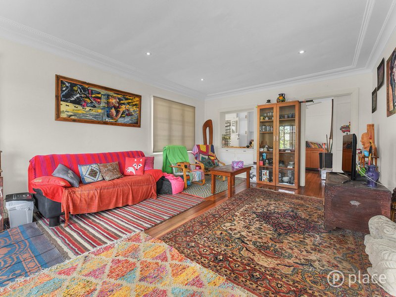 Photo - 35 Newman Avenue, Camp Hill QLD 4152 - Image 7