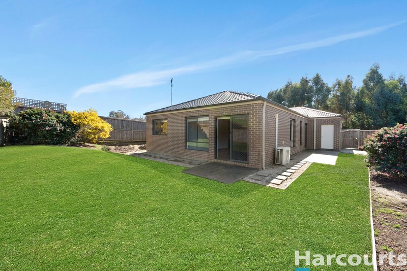 Photo - 35 Nickell Court, Drouin VIC 3818 - Image 8