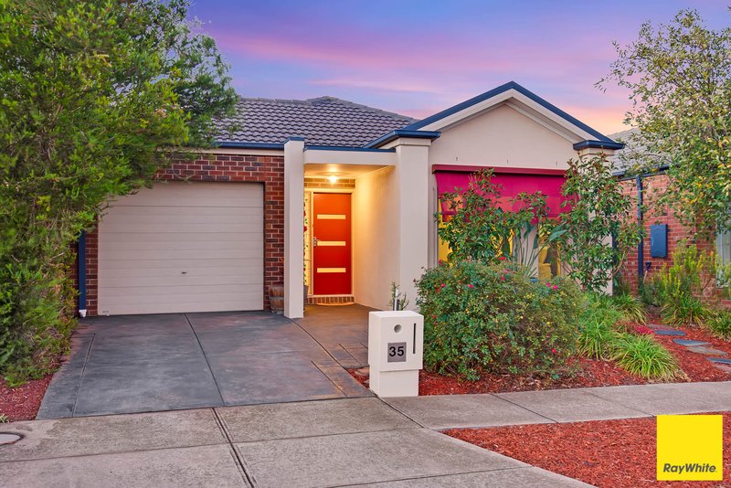 35 Nottingham Crescent, Tarneit VIC 3029