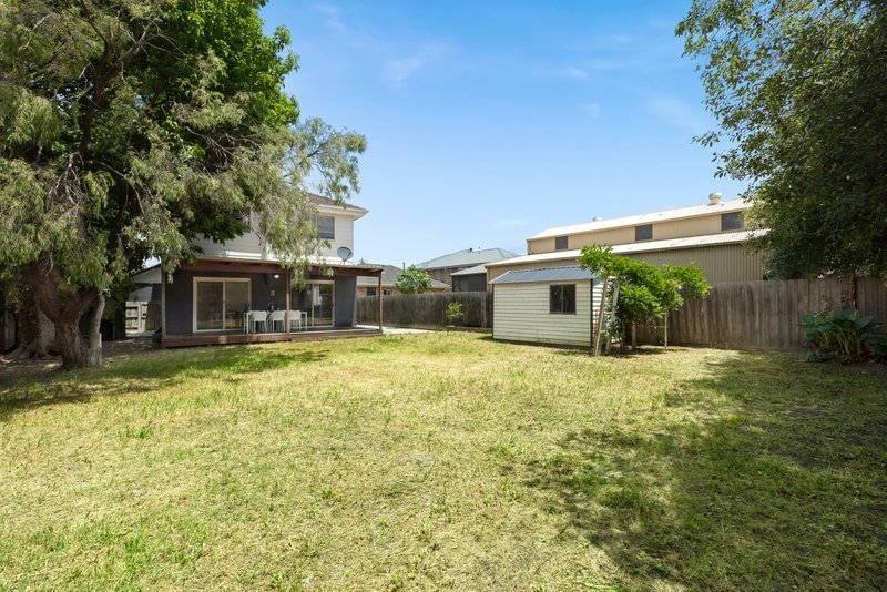 Photo - 35 Oak Avenue, Cheltenham VIC 3192 - Image 18