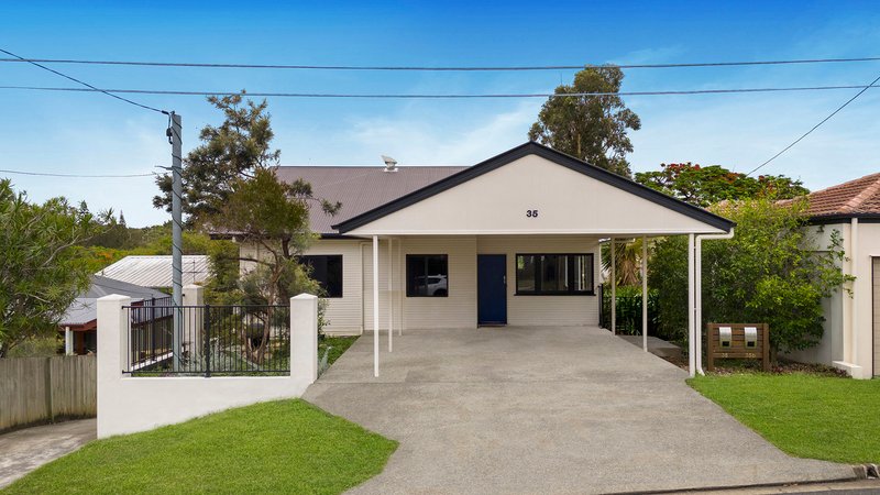 35 Oatland Crescent, Holland Park West QLD 4121