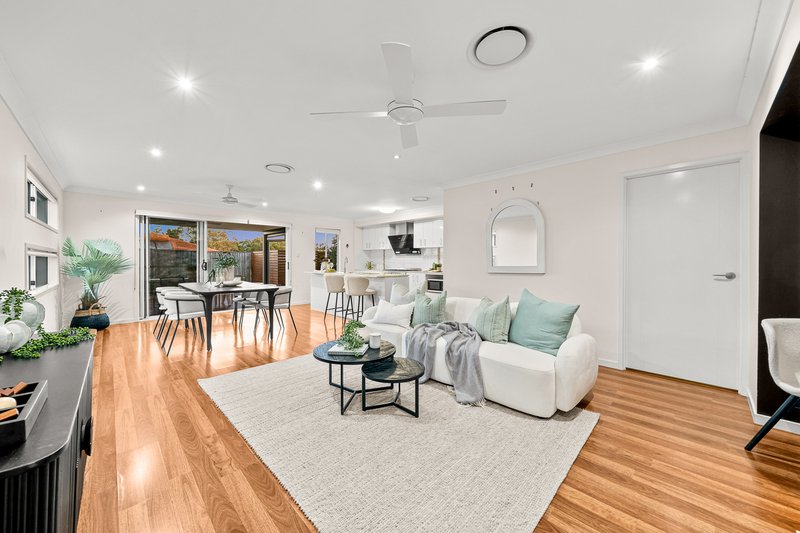 Photo - 35 Obrist Place, Rochedale QLD 4123 - Image 3