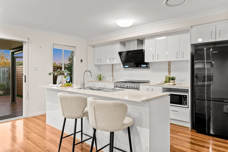 Photo - 35 Obrist Place, Rochedale QLD 4123 - Image 8