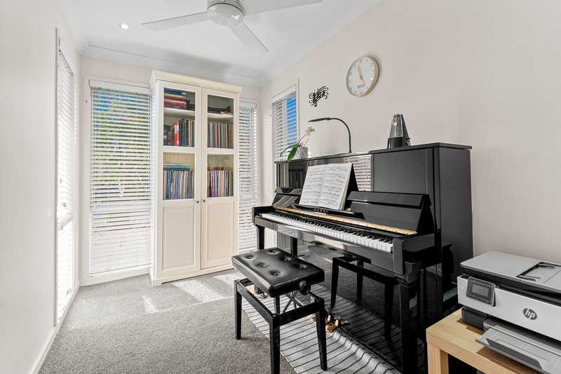 Photo - 35 Obrist Place, Rochedale QLD 4123 - Image 14