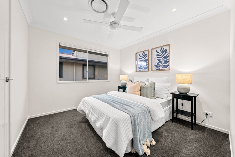Photo - 35 Obrist Place, Rochedale QLD 4123 - Image 21