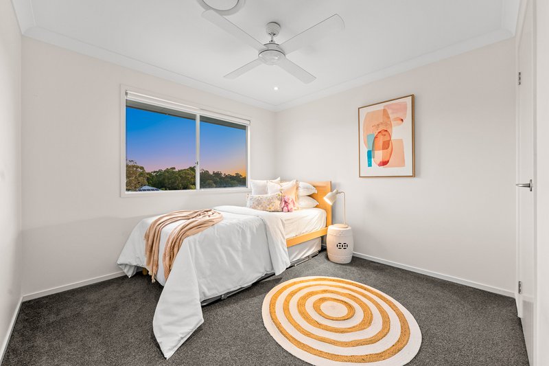Photo - 35 Obrist Place, Rochedale QLD 4123 - Image 24