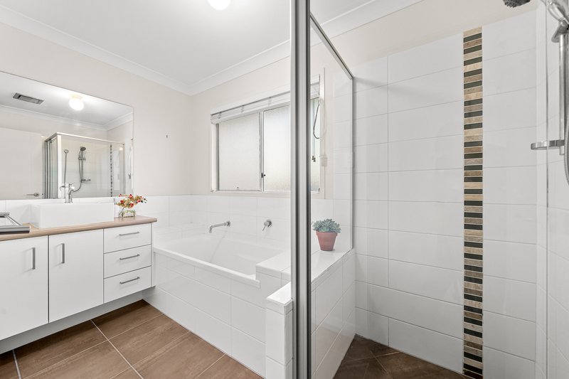 Photo - 35 Obrist Place, Rochedale QLD 4123 - Image 25
