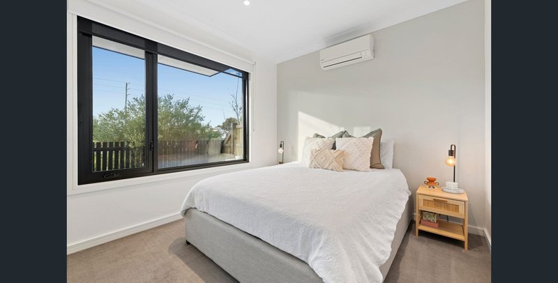 Photo - 35 Orchid Drive, Keysborough VIC 3173 - Image 10