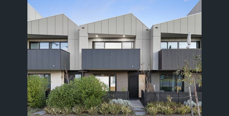 Photo - 35 Orchid Drive, Keysborough VIC 3173 - Image 14