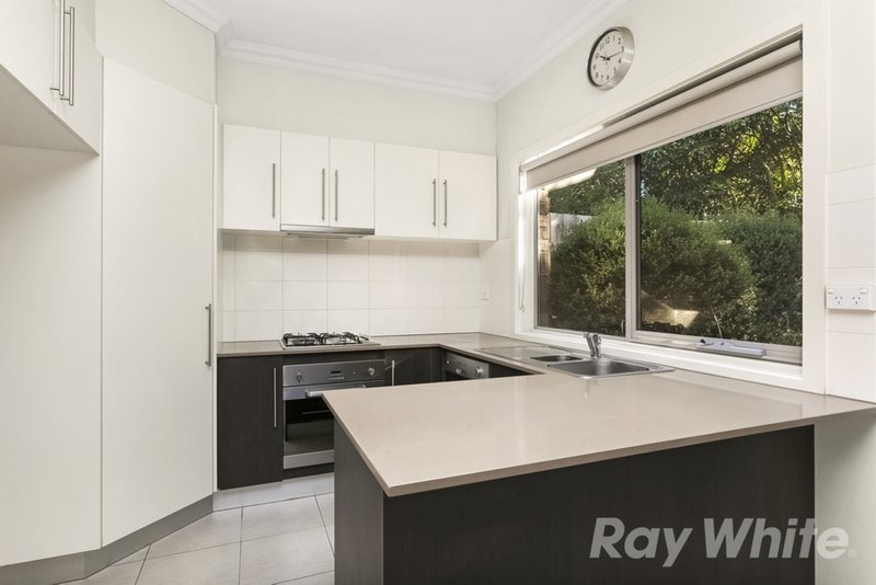 Photo - 35 Panorama Drive, Forest Hill VIC 3131 - Image 4