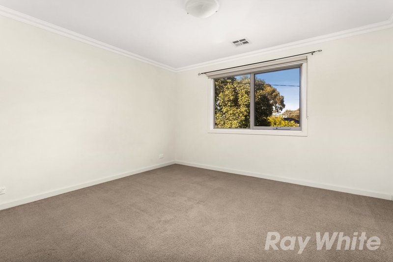 Photo - 35 Panorama Drive, Forest Hill VIC 3131 - Image 7