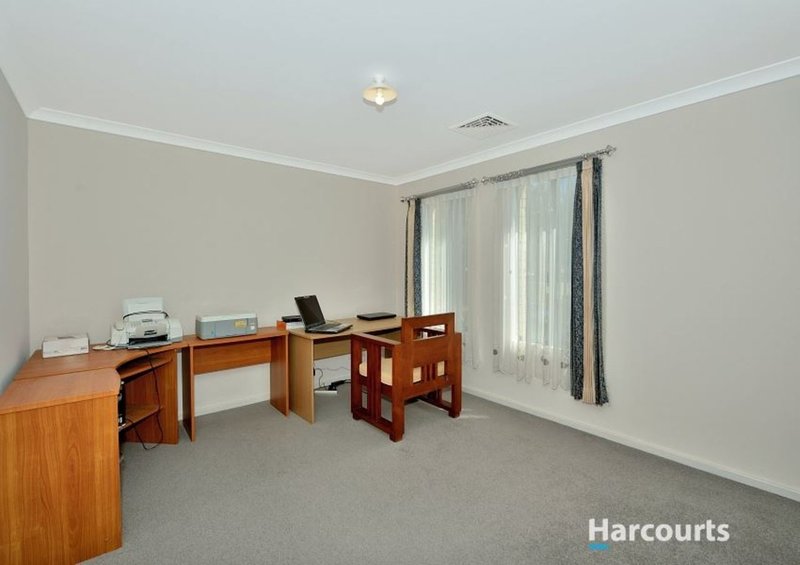 Photo - 35 Paperbark Way, Wannanup WA 6210 - Image 14