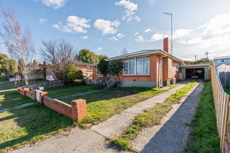 Photo - 35 Paringa Avenue, Newnham TAS 7248 - Image 2