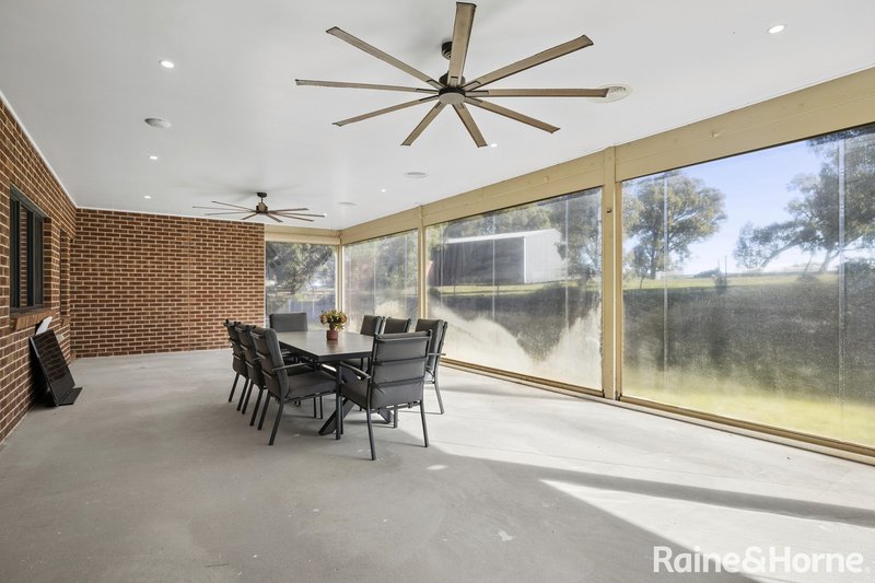 Photo - 35 Parkes Drive, Kyneton VIC 3444 - Image 21