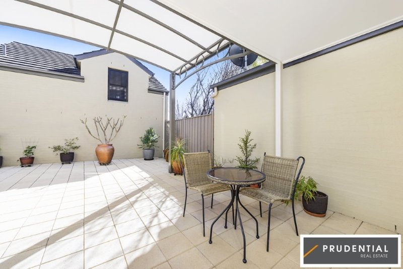 Photo - 35 Parkside Cres , Campbelltown NSW 2560 - Image 10