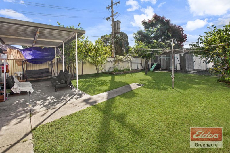 Photo - 35 Pelman Avenue, Greenacre NSW 2190 - Image 4