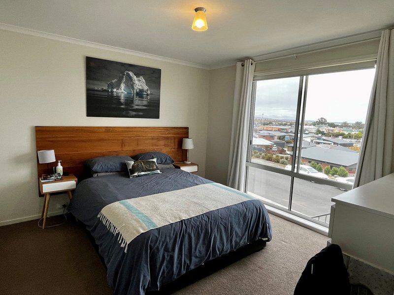 Photo - 35 Pennington Drive, Sorell TAS 7172 - Image 8