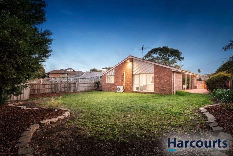 Photo - 35 Peppermint Grove, Knoxfield VIC 3180 - Image 11