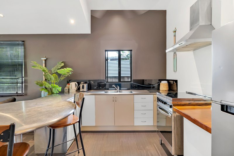 Photo - 3/5 Phillips Street, Machans Beach QLD 4878 - Image 4