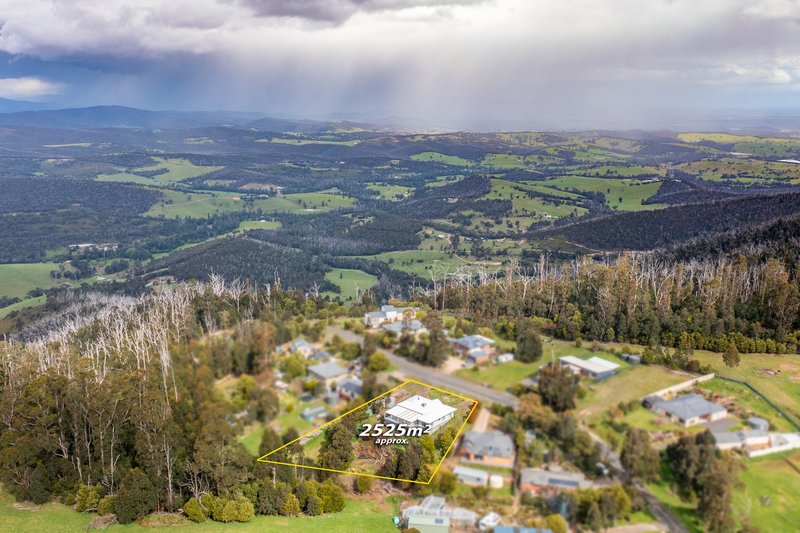 35 Pine Ridge Road, Kinglake West VIC 3757