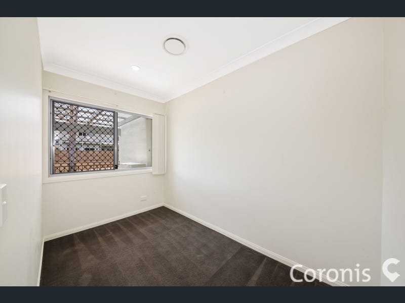 Photo - 3/5 Pine Valley Drive, Joyner QLD 4500 - Image 4