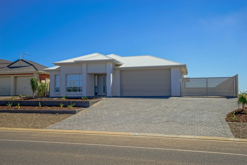 Photo - 35 Pommern Way, Wallaroo SA 5556 - Image 2