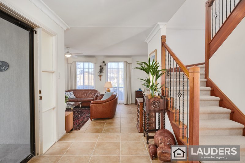 Photo - 35 Pryor Crescent, Old Bar NSW 2430 - Image 2