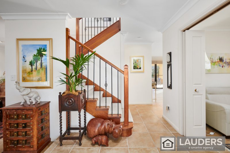 Photo - 35 Pryor Crescent, Old Bar NSW 2430 - Image 5