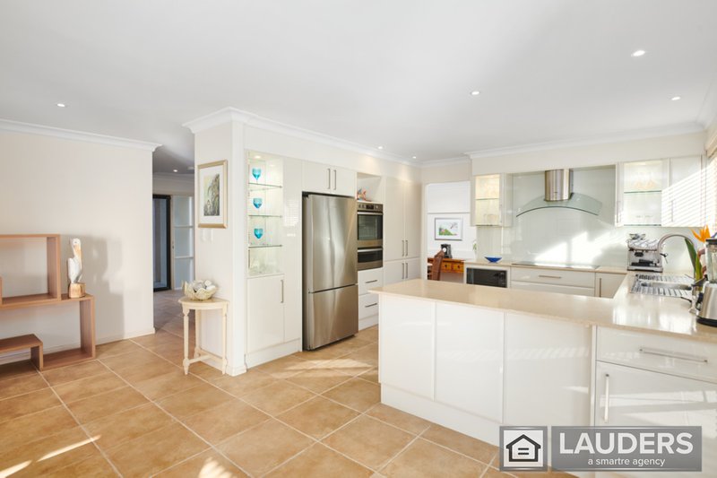 Photo - 35 Pryor Crescent, Old Bar NSW 2430 - Image 14