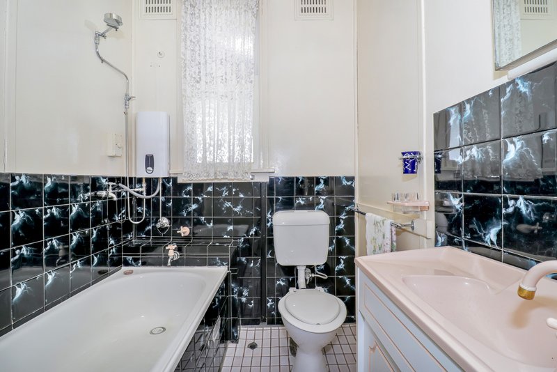 Photo - 35 Purcell Crescent, Lalor Park NSW 2147 - Image 4
