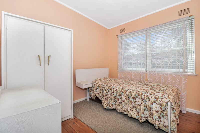 Photo - 35 Purcell Crescent, Lalor Park NSW 2147 - Image 6
