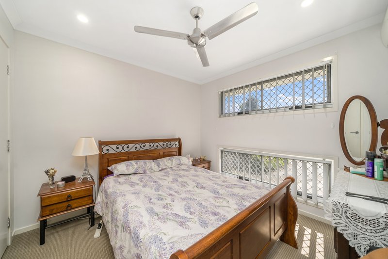 Photo - 35 Python Street, Dakabin QLD 4503 - Image 13