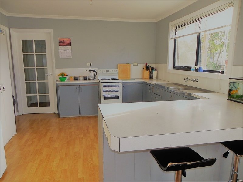 Photo - 35 Quiggin Street, Wynyard TAS 7325 - Image 2