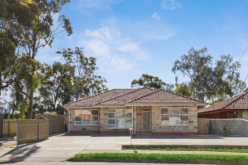 Photo - 35 Quinlivan Road, Pooraka SA 5095 - Image 1