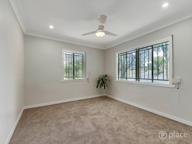 Photo - 35 Railway Road, Fairfield QLD 4103 - Image 6