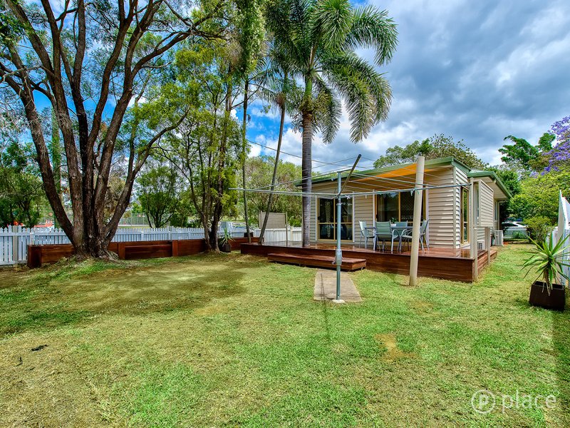 Photo - 35 Railway Road, Fairfield QLD 4103 - Image 8