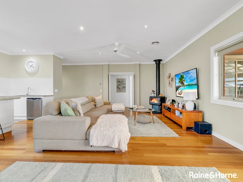 Photo - 35 Riverview Drive, Hopetoun Park VIC 3340 - Image 4