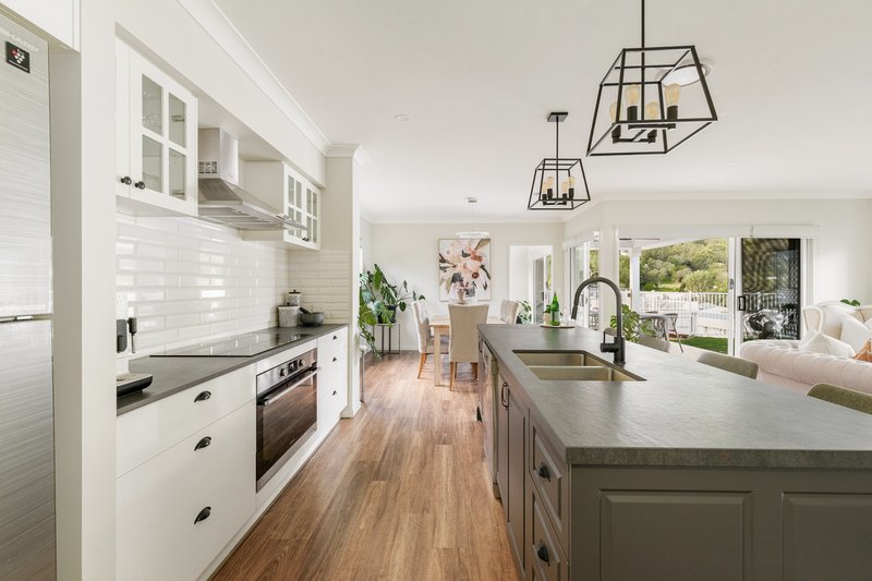 Photo - 35 Ronruth Street, The Gap QLD 4061 - Image 7