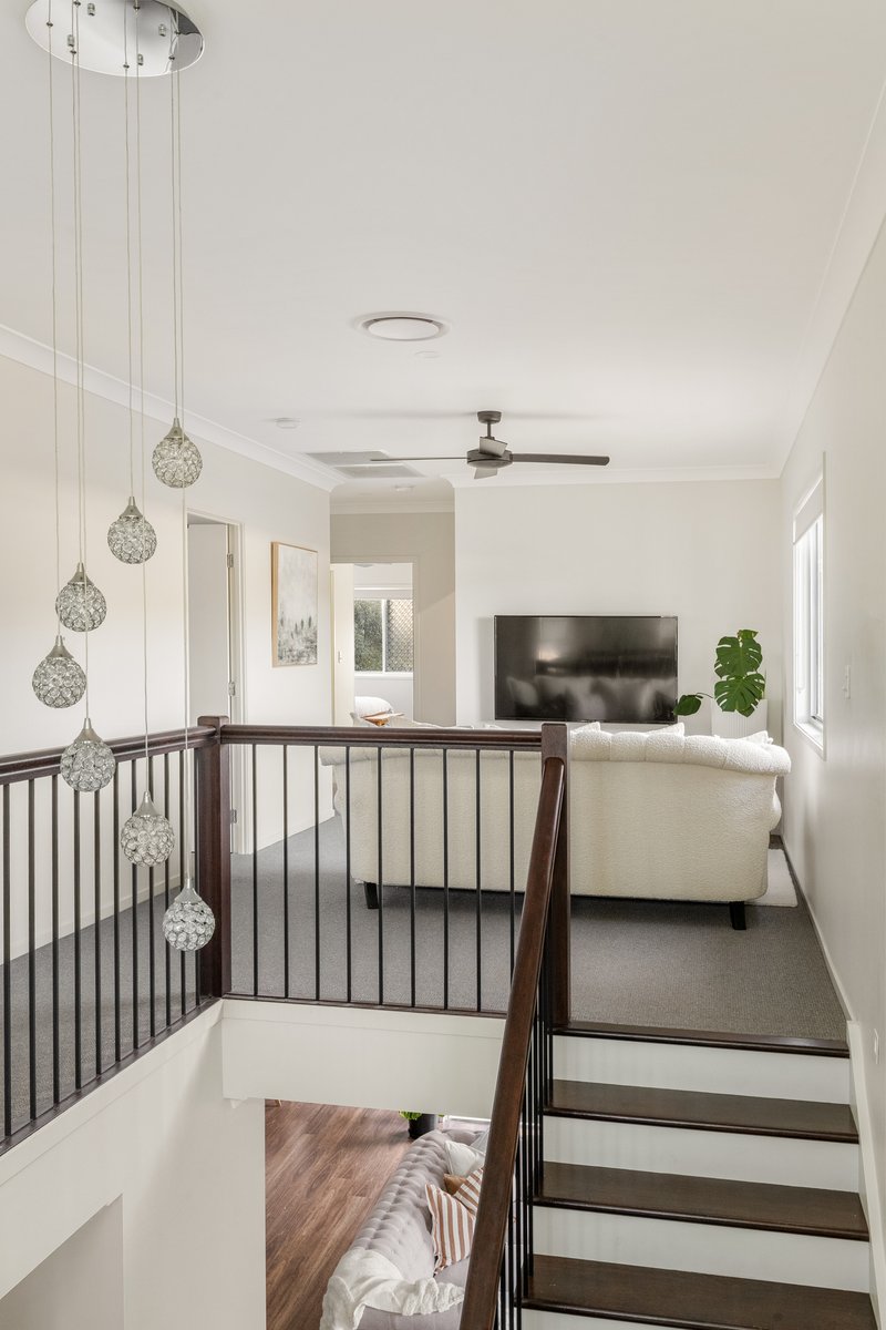 Photo - 35 Ronruth Street, The Gap QLD 4061 - Image 10