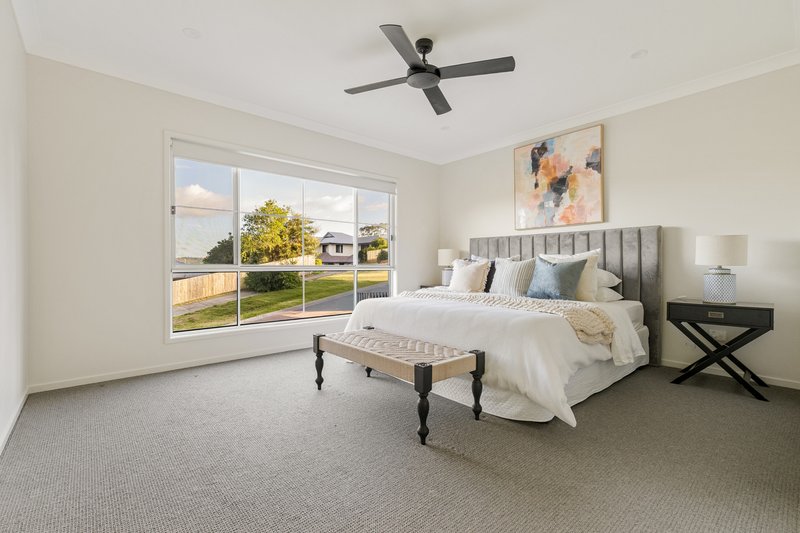 Photo - 35 Ronruth Street, The Gap QLD 4061 - Image 14