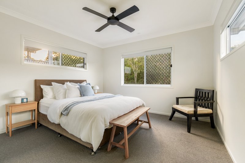 Photo - 35 Ronruth Street, The Gap QLD 4061 - Image 15