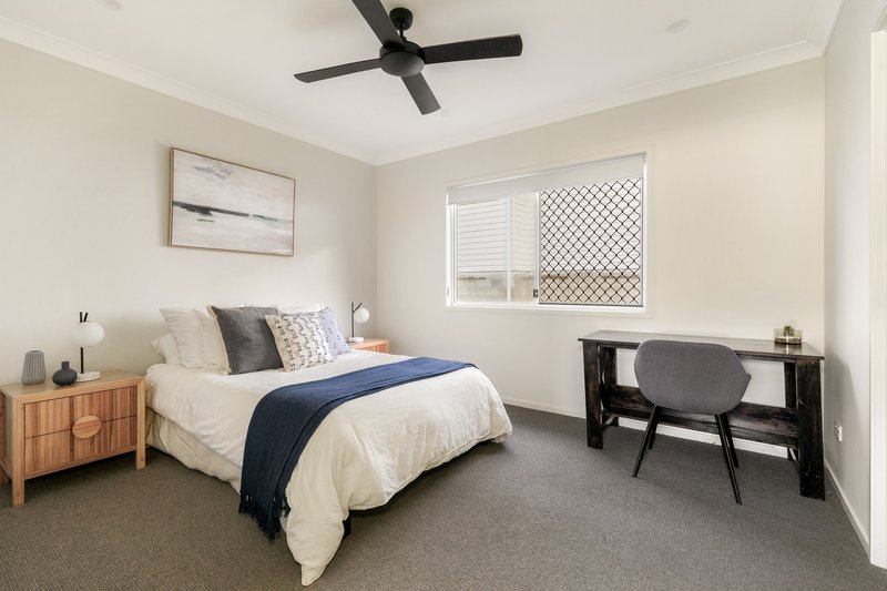 Photo - 35 Ronruth Street, The Gap QLD 4061 - Image 16