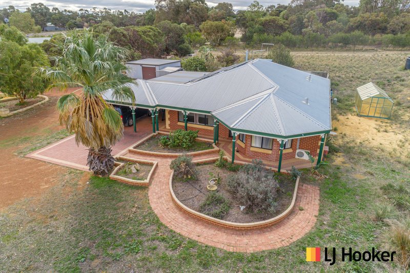 Photo - 35 Sandalwood Road, Gabbadah WA 6041 - Image 2