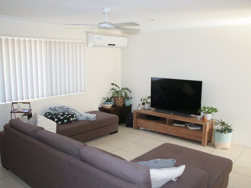 Photo - 35 Sharon Drive, Warwick QLD 4370 - Image 10