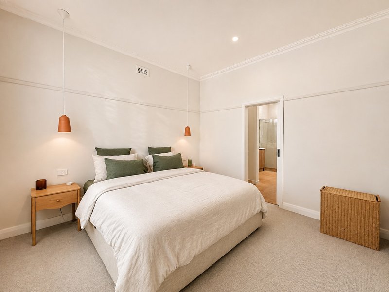 Photo - 35 Shepparson Avenue, Carnegie VIC 3163 - Image 10