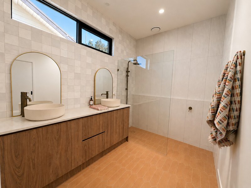 Photo - 35 Shepparson Avenue, Carnegie VIC 3163 - Image 13