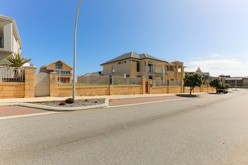 35 Shoreham Way, Mindarie WA 6030