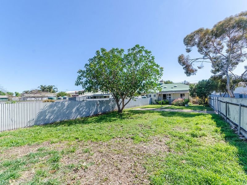 Photo - 35 Simpson Avenue, Devon Park SA 5008 - Image 2