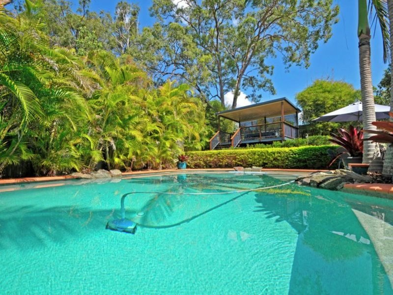 Photo - 35 Snow Wood Drive, Eatons Hill QLD 4037 - Image 3