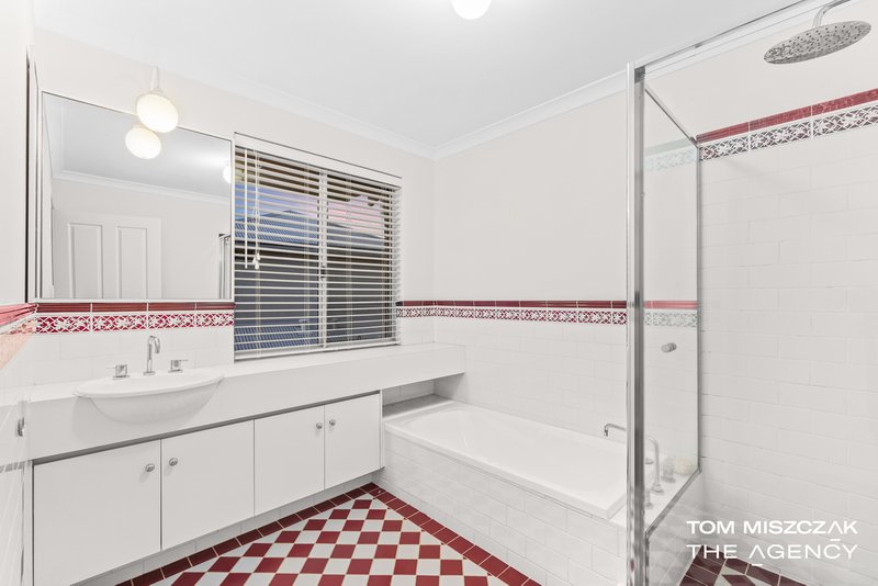 Photo - 35 Southpointe Crescent, Ballajura WA 6066 - Image 26